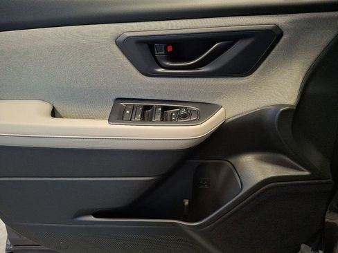 Used 2025 Subaru Forester image 14