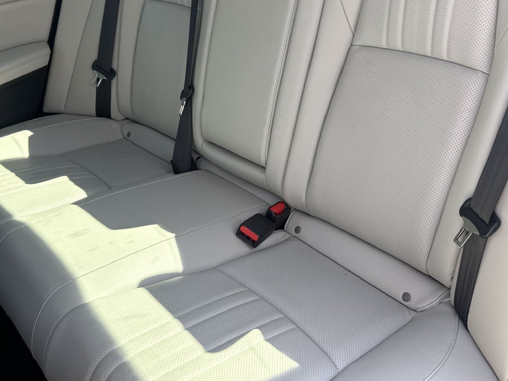 Used 2020 Honda Accord Touring image 30