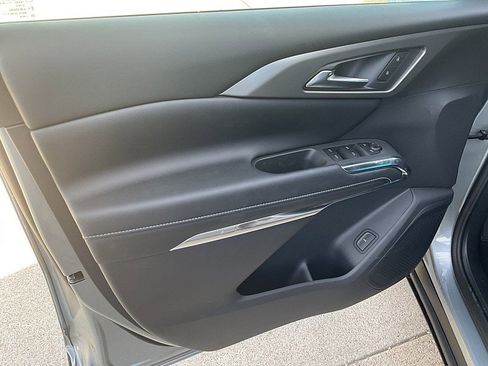 New 2026 Chevrolet Traverse LT image 11