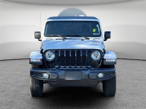 Certified 2021 Jeep Gladiator Willys image 24