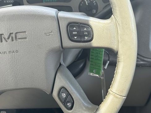Used 2004 GMC Yukon XL Denali AWD/4WD image 17