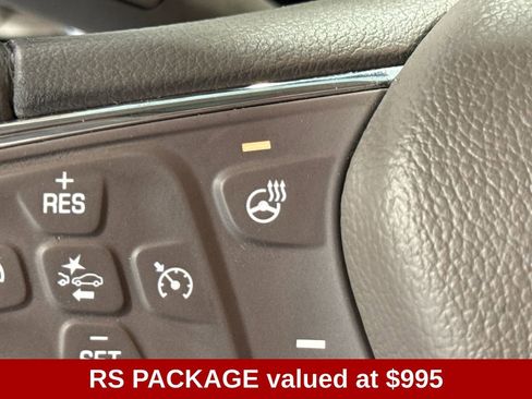 Used 2017 Chevrolet Cruze Premier FWD image 4