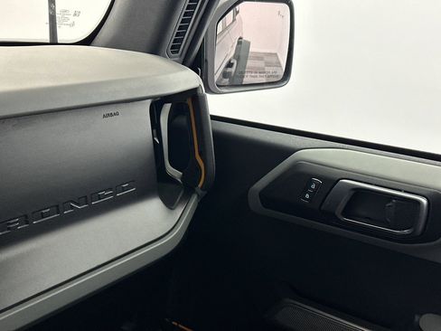 Used 2021 Ford Bronco Badlands image 34