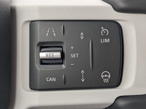 New 2026 Land Rover Defender 130 X-Dynamic SE AWD/4WD image 25