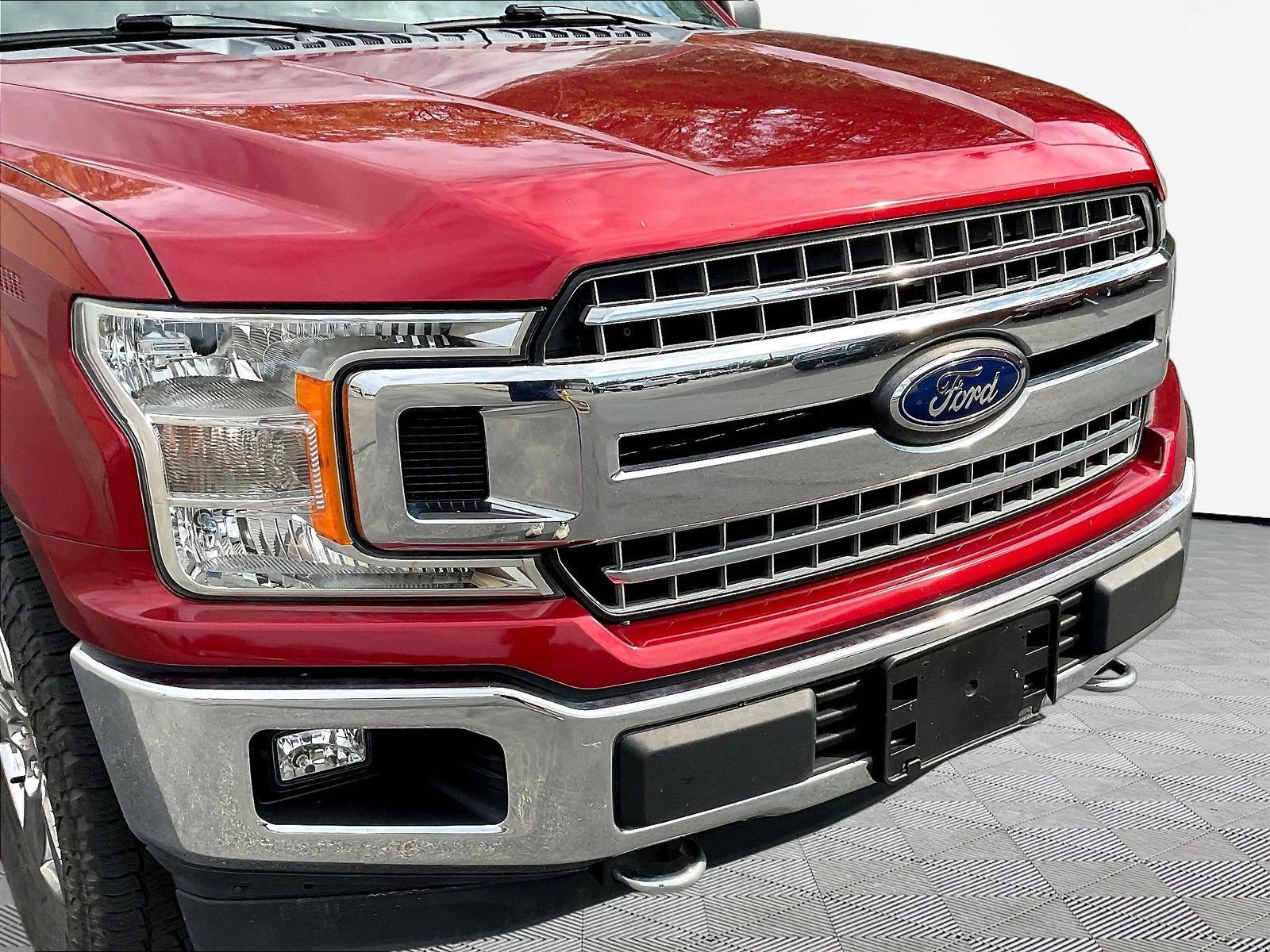 Used 2019 Ford F150 XLT w/ Equipment Group 302A Luxury AWD/4WD image 32
