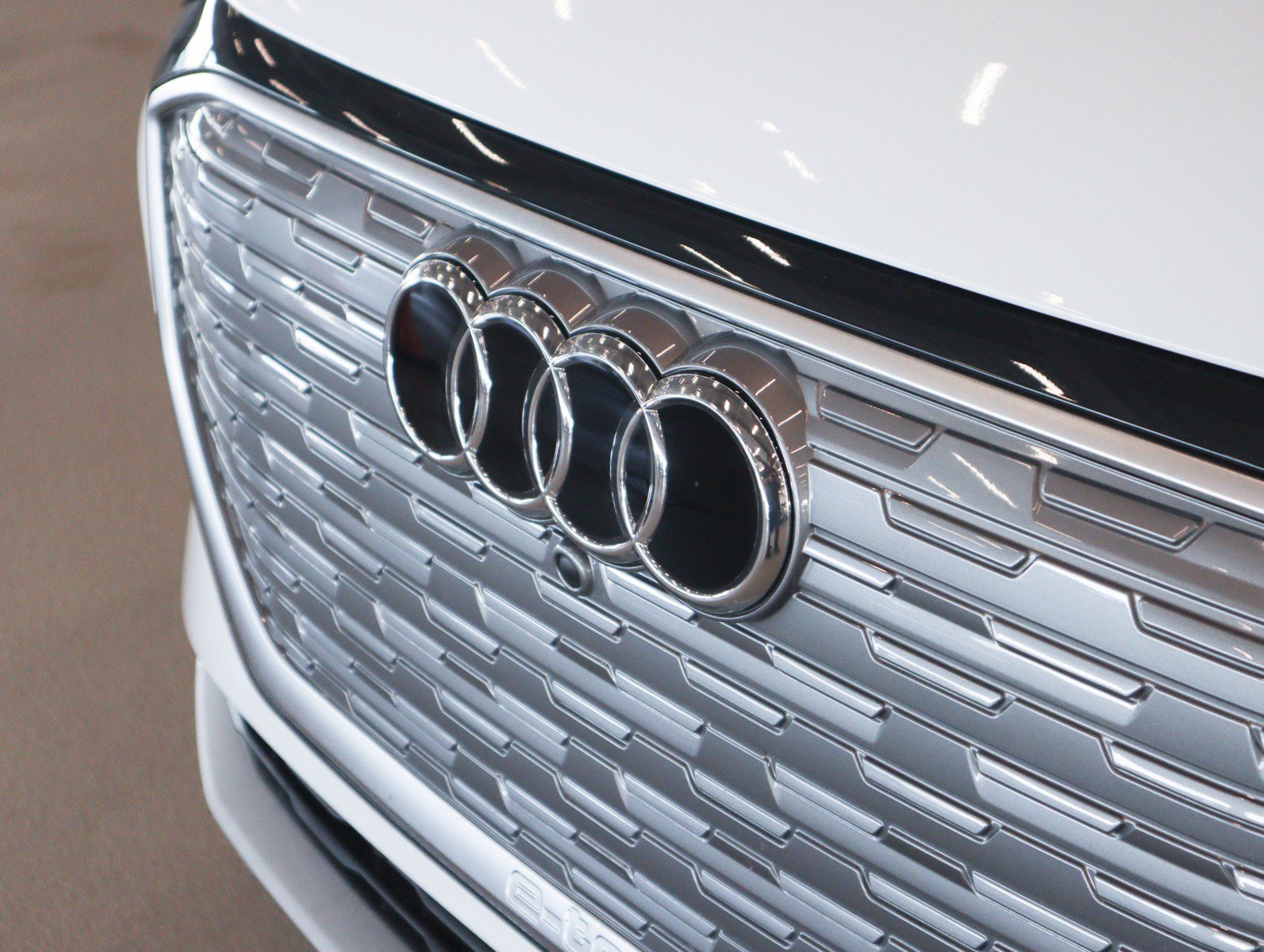 Used 2023 Audi Q4 e-tron Premium Plus RWD image 28