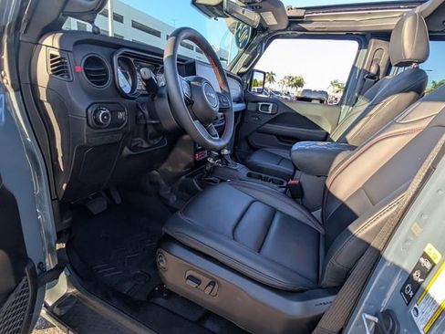 Used 2024 Jeep Wrangler Unlimited Rubicon image 7