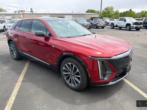 Certified 2024 Cadillac Lyriq Sport AWD/4WD image 2
