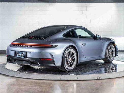 Certified 2025 Porsche 911 Carrera image 9