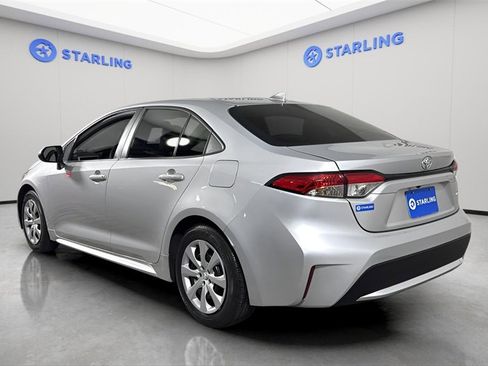 Used 2022 Toyota Corolla LE image 5