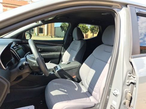 Used 2023 Hyundai Santa Cruz SEL AWD/4WD image 9