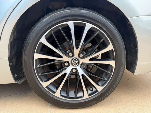 Used 2019 Toyota Camry SE FWD image 28