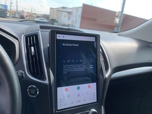 Used 2024 Ford Edge SEL image 20