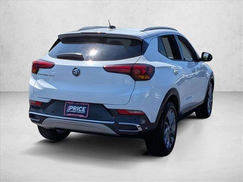 Used 2020 Buick Encore GX Essence w/ Experience Buick Package FWD image 4