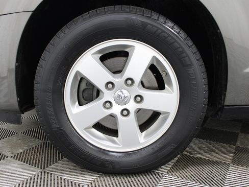 Used 2010 Dodge Grand Caravan SE FWD image 28