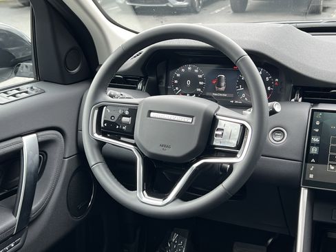 Certified 2024 Land Rover Discovery Sport S image 20