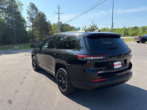 Used 2024 Jeep Grand Cherokee L Laredo AWD/4WD image 13