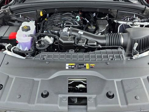 New 2025 Jeep Grand Cherokee L Limited w/ Black Appearance Package image 10