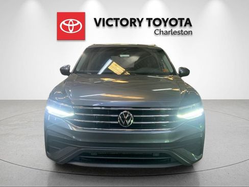 Used 2022 Volkswagen Tiguan SE AWD/4WD image 8
