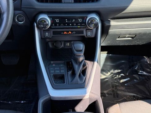Certified 2025 Toyota RAV4 XLE AWD/4WD image 18