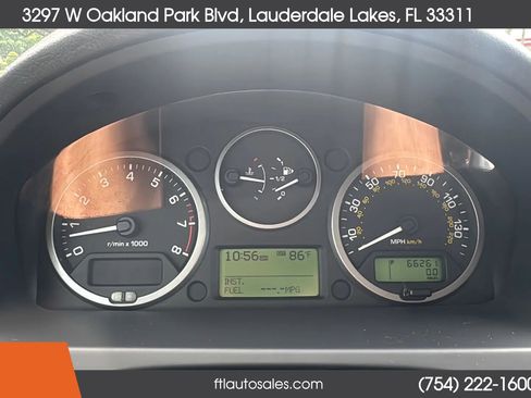 Used 2011 Land Rover LR2 HSE image 62