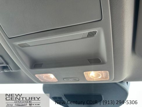 Used 2025 Ford Escape Active AWD/4WD image 28