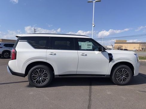 New 2026 Nissan Armada SL w/ Captain's Chari Seat Package AWD/4WD image 6