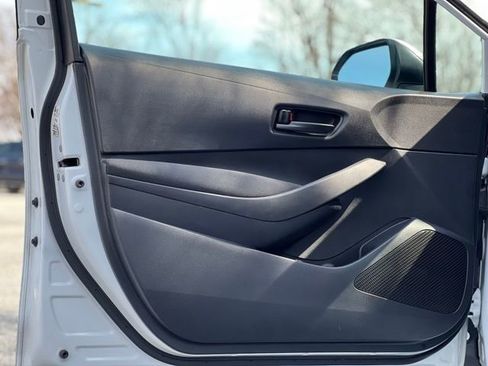 Used 2022 Toyota Corolla LE image 10