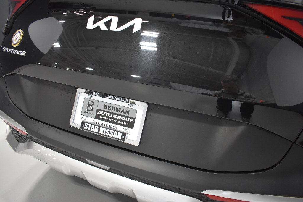 Used 2024 Kia Sportage LX FWD image 12