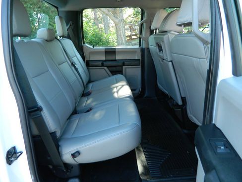 Used 2020 Ford F250 XL w/ Power Equipment Group AWD/4WD image 19