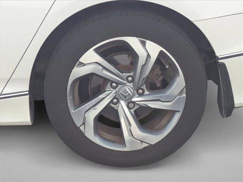 Used 2018 Honda Accord EX-L image 15