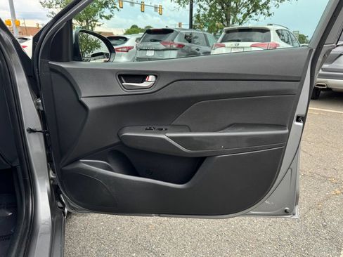 Used 2022 Hyundai Accent SE FWD image 22