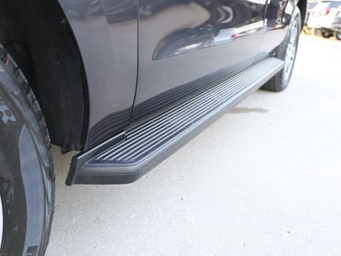 Used 2025 Ford Expedition Active AWD/4WD image 9