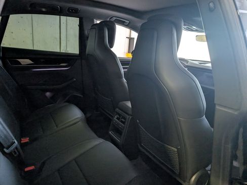 Used 2025 Porsche Macan Electric image 22