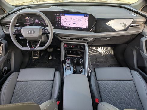 New 2025 Audi SQ5 Premium Plus image 5