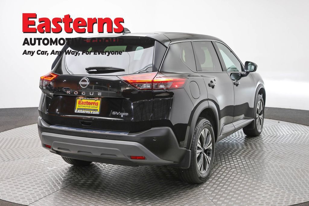 Used 2023 Nissan Rogue SV AWD/4WD image 5