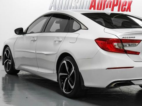 Used 2019 Honda Accord Sport image 11