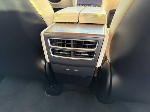 Used 2018 Tesla Model X 100D image 33