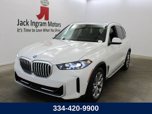 Used 2025 BMW X5 xDrive50e AWD/4WD image 1
