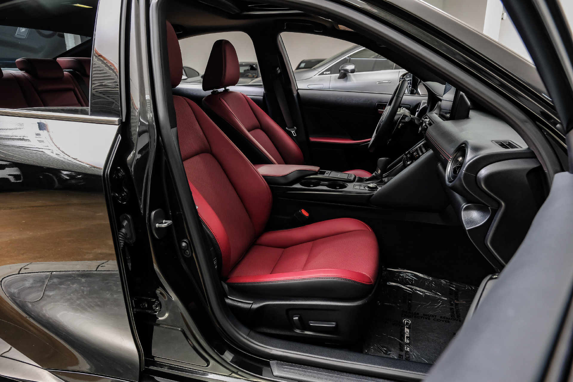 Used 2025 Lexus IS 350 F Sport RWD image 40