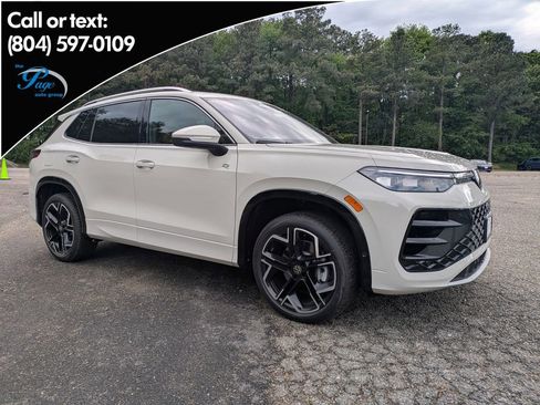 New 2026 Volkswagen Tiguan SEL R-Line AWD/4WD image 1