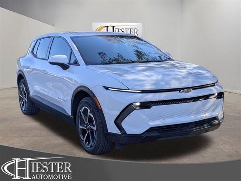 New 2026 Chevrolet Equinox EV LT image 1