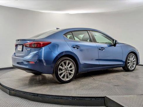 Used 2017 MAZDA MAZDA3 Touring w/ Popular Equipment Package image 8
