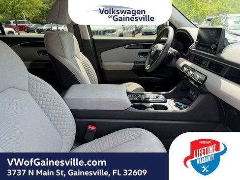 Used 2023 Honda Pilot LX image 11
