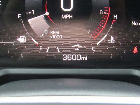 Used 2025 GMC Acadia Elevation image 43