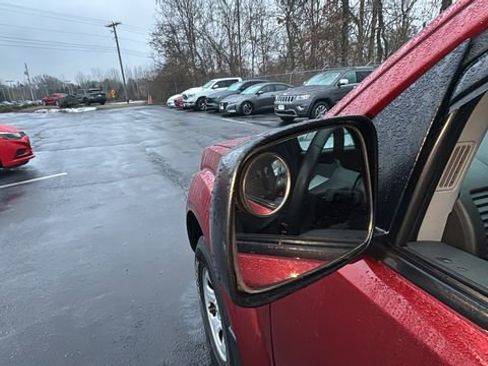 Used 2018 Nissan Frontier S image 35