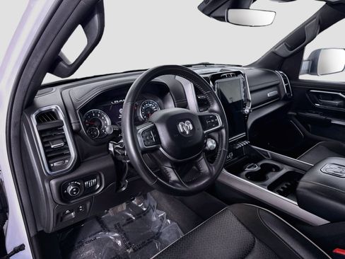 Used 2024 RAM 1500 Laramie AWD/4WD image 11