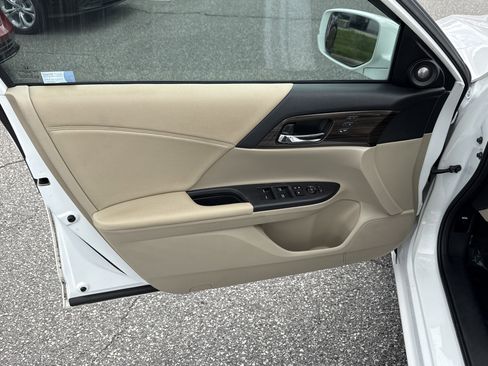 Used 2016 Honda Accord EX-L image 14