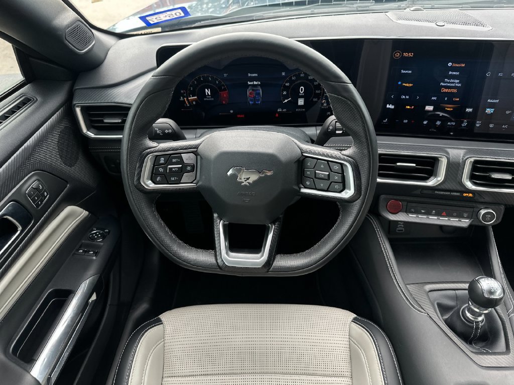 Used 2025 Ford Mustang GT Premium RWD image 13