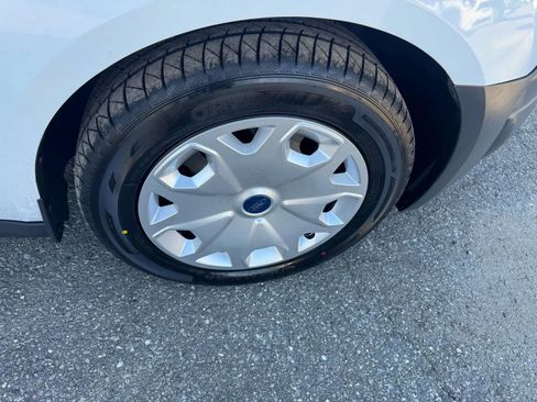 Used 2015 Ford Transit Connect XL image 32